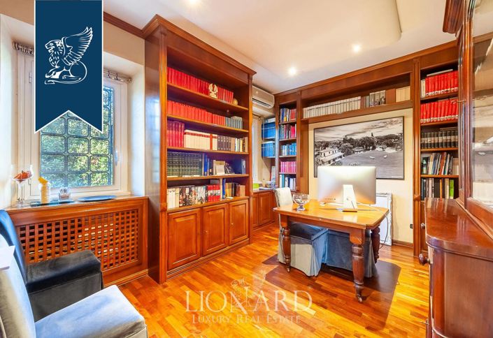 Image No.17-5 Bed Villa for sale