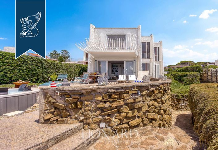 Image No.13-9 Bed Villa for sale