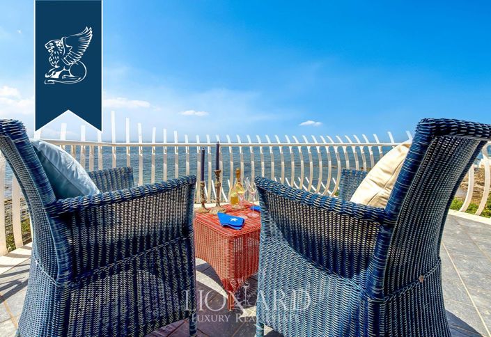 Image No.17-9 Bed Villa for sale