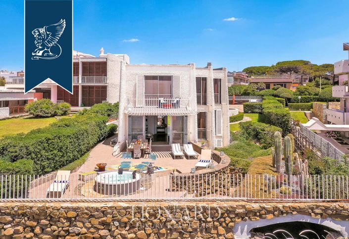 Image No.3-9 Bed Villa for sale