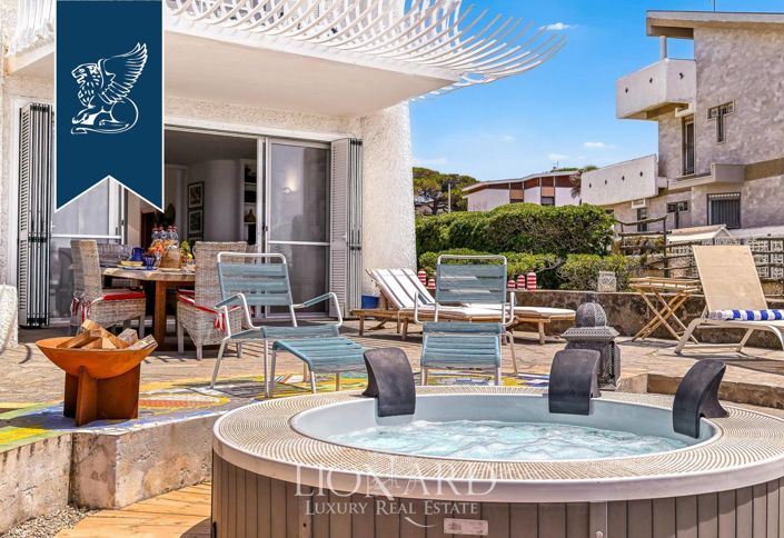 Image No.5-9 Bed Villa for sale