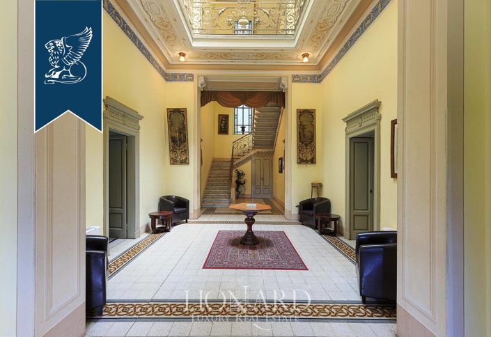 Image No.11-7 Bed Villa for sale