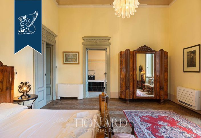 Image No.25-7 Bed Villa for sale