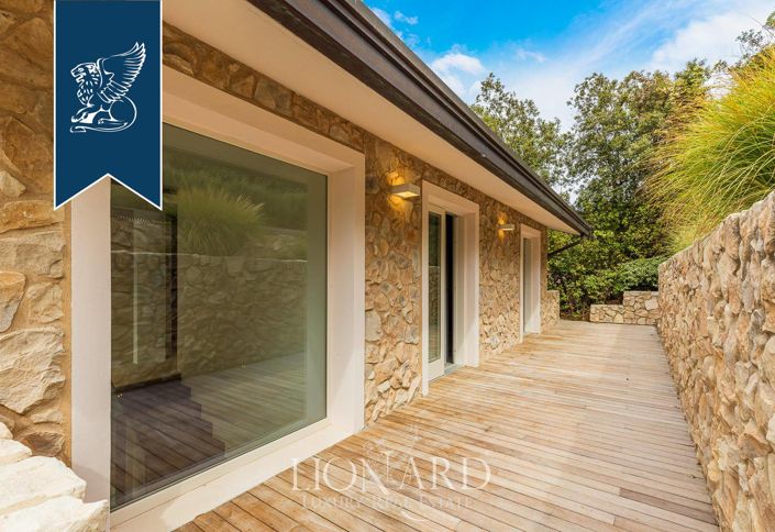 Image No.25-4 Bed Villa for sale