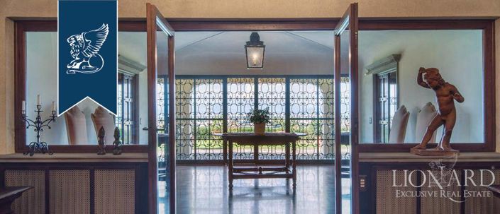 Image No.104-10 Bed Villa for sale