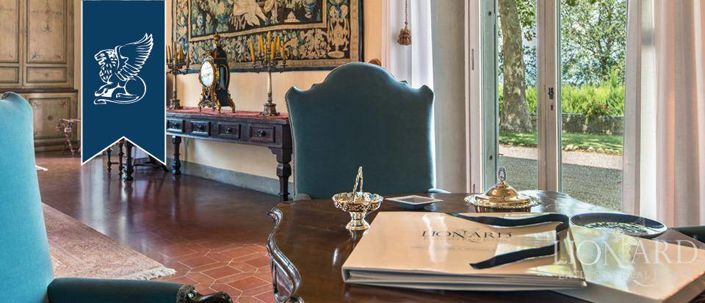 Image No.61-10 Bed Villa for sale