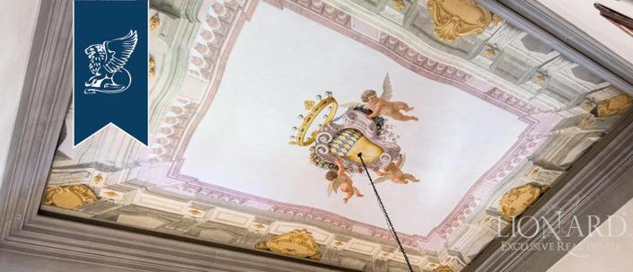 Image No.69-10 Bed Villa for sale