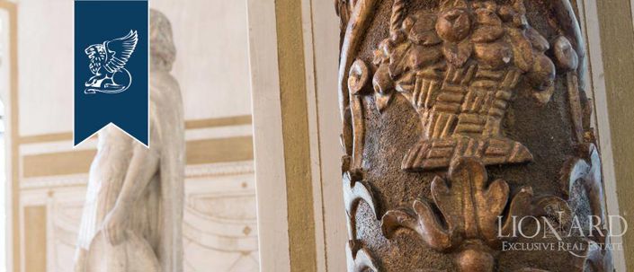 Image No.88-10 Bed Villa for sale