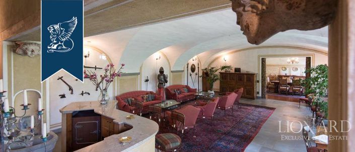 Image No.92-10 Bed Villa for sale