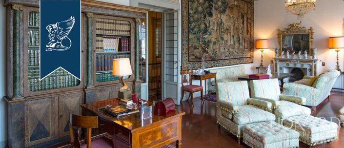 Image No.95-10 Bed Villa for sale