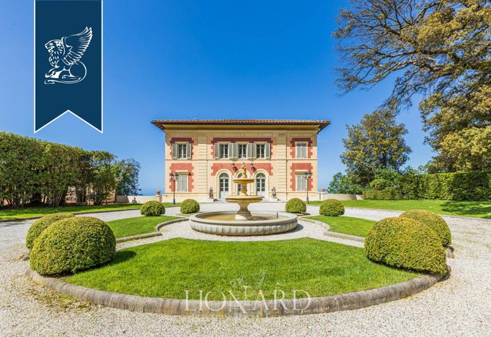 Image No.1-9 Bed Villa for sale