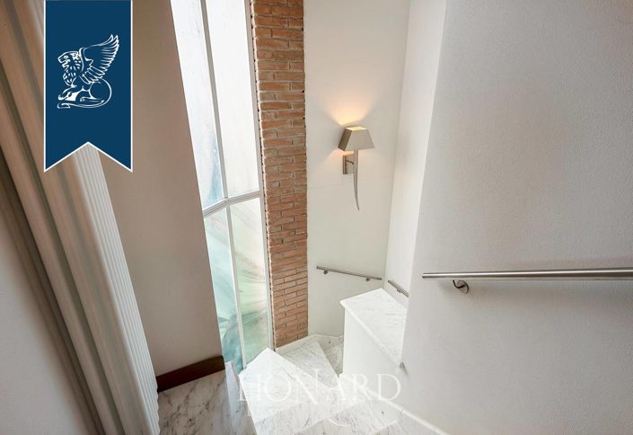 Image No.14-4 Bed Villa for sale