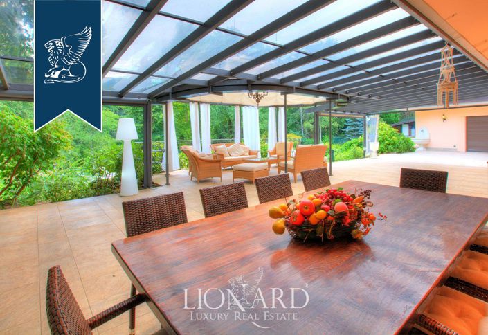 Image No.12-12 Bed Hotel for sale