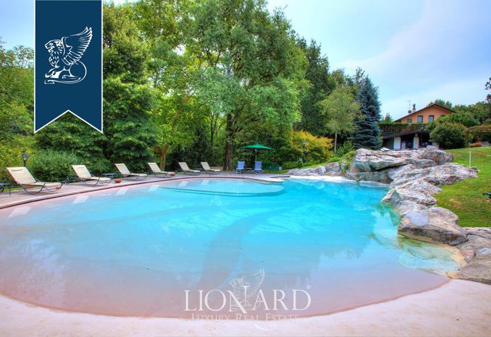 Image No.6-12 Bed Hotel for sale