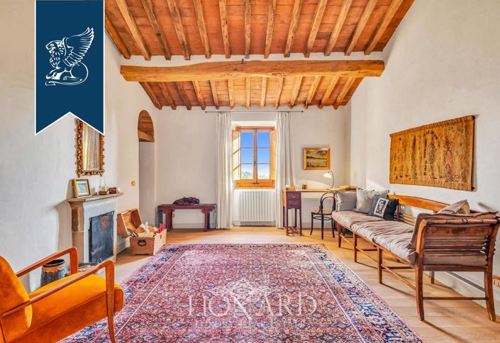 Image No.13-9 Bed Villa for sale