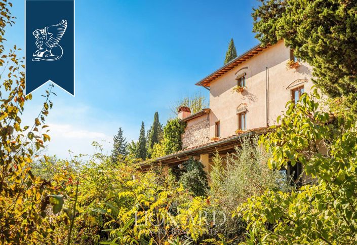 Image No.16-11 Bed Farmhouse for sale