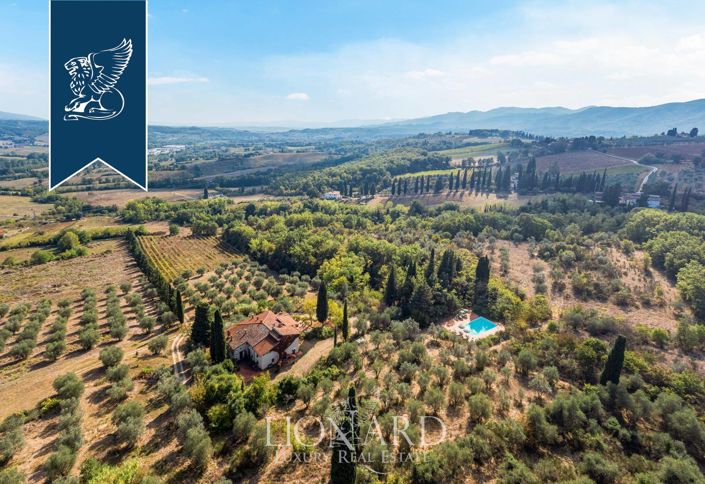 Image No.6-11 Bed Farmhouse for sale