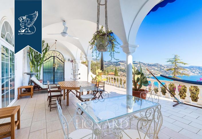 Image No.17-Villa de 4 chambres à vendre à Ventimiglia