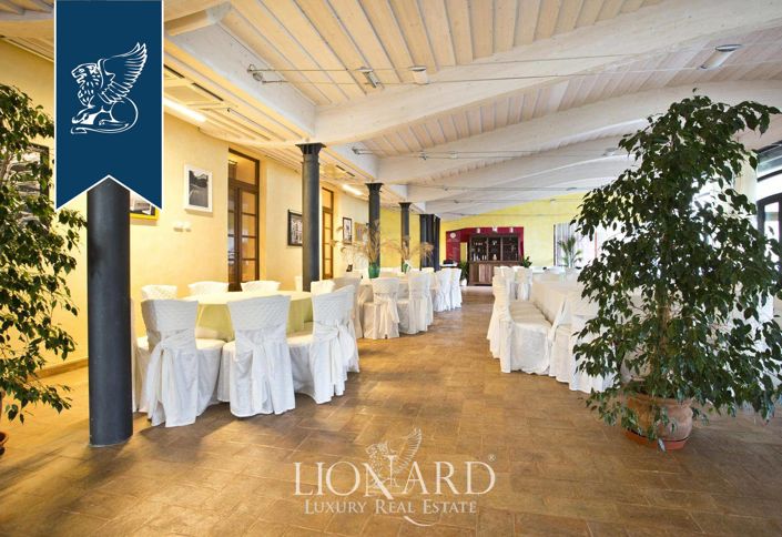 Image No.31-22 Bed Villa for sale