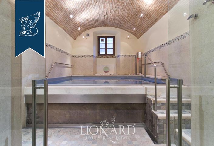 Image No.36-22 Bed Villa for sale