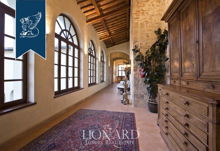 Image No.40-22 Bed Villa for sale