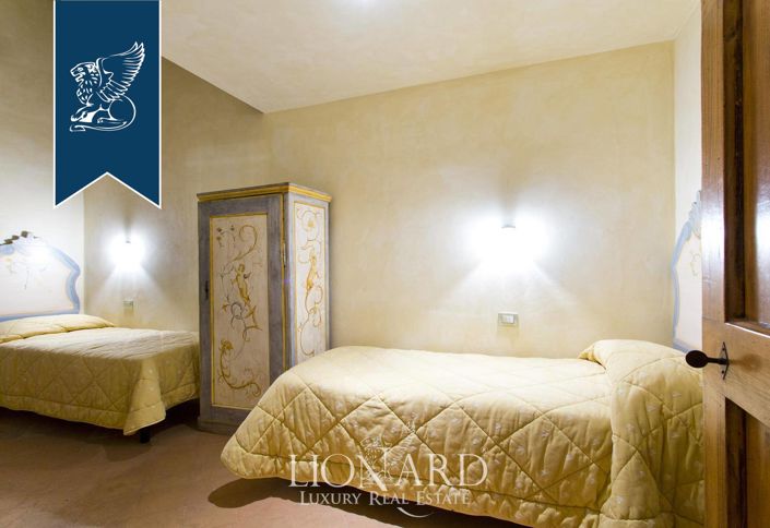 Image No.53-22 Bed Villa for sale