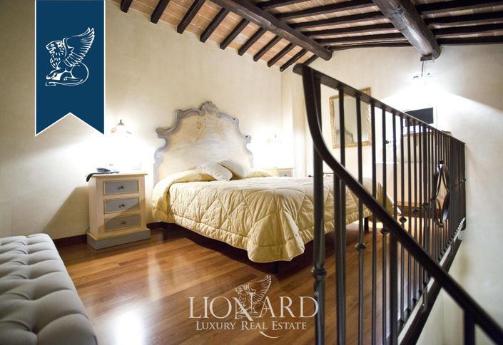 Image No.56-22 Bed Villa for sale