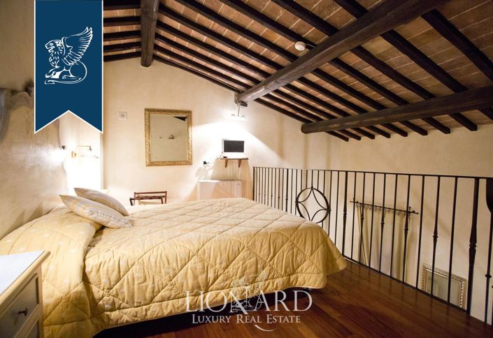 Image No.57-22 Bed Villa for sale