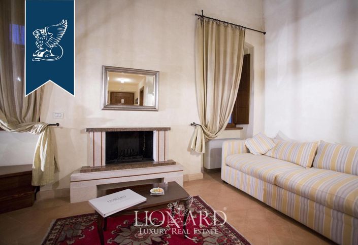 Image No.61-22 Bed Villa for sale