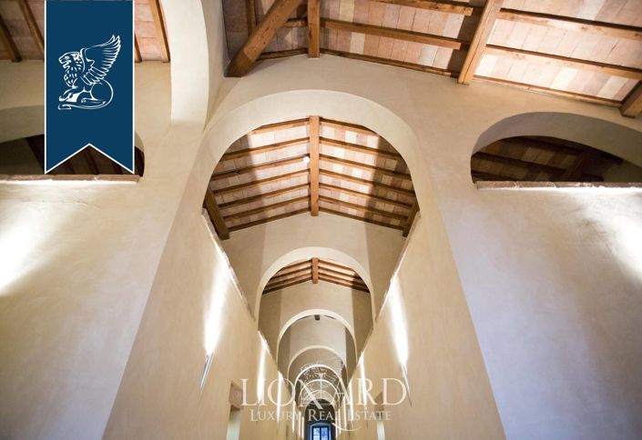 Image No.65-22 Bed Villa for sale