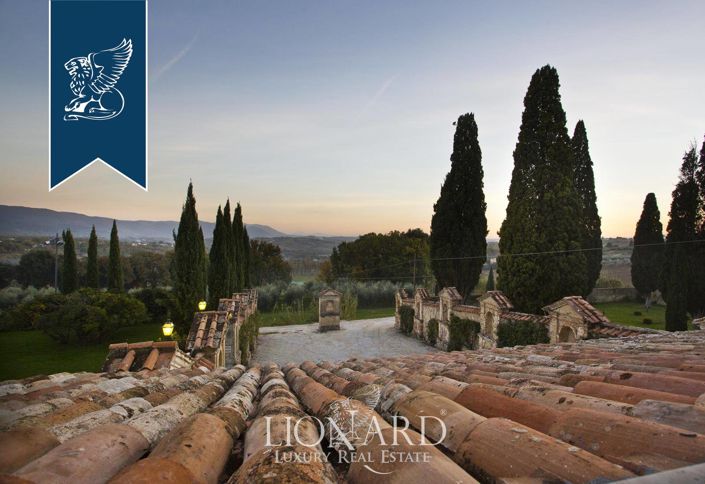 Image No.67-22 Bed Villa for sale