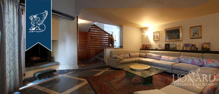 Image No.13-10 Bed Farmhouse for sale