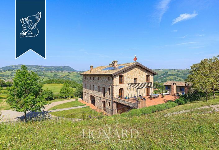 Image No.26-10 Bed Villa for sale