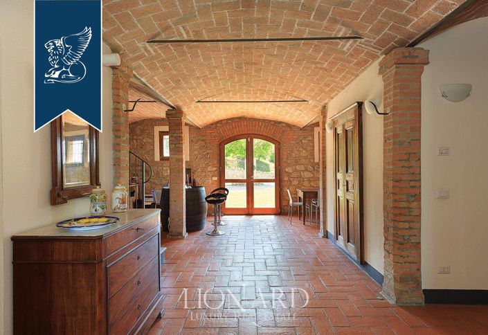 Image No.37-10 Bed Villa for sale