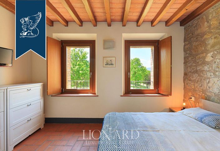 Image No.55-10 Bed Villa for sale