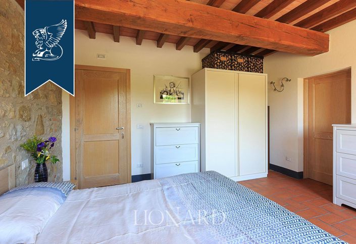 Image No.57-10 Bed Villa for sale