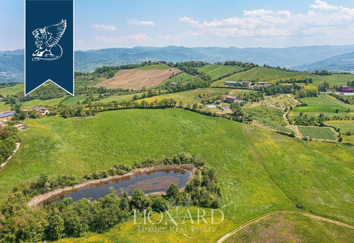 Image No.84-10 Bed Villa for sale