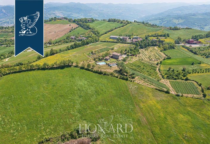 Image No.85-10 Bed Villa for sale