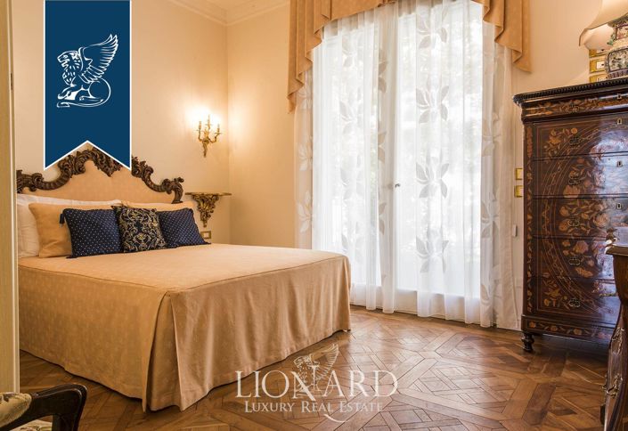 Image No.27-5 Bed Villa for sale