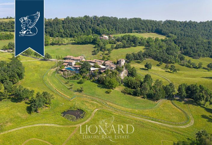 Image No.57-10 Bed Property for sale