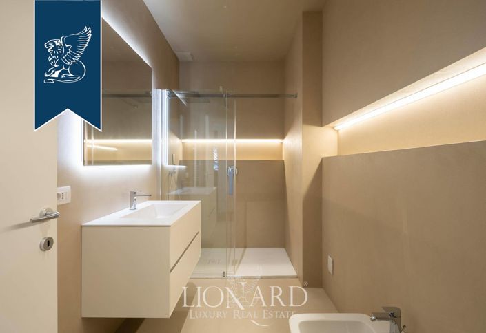 Image No.20-5 Bed Villa for sale