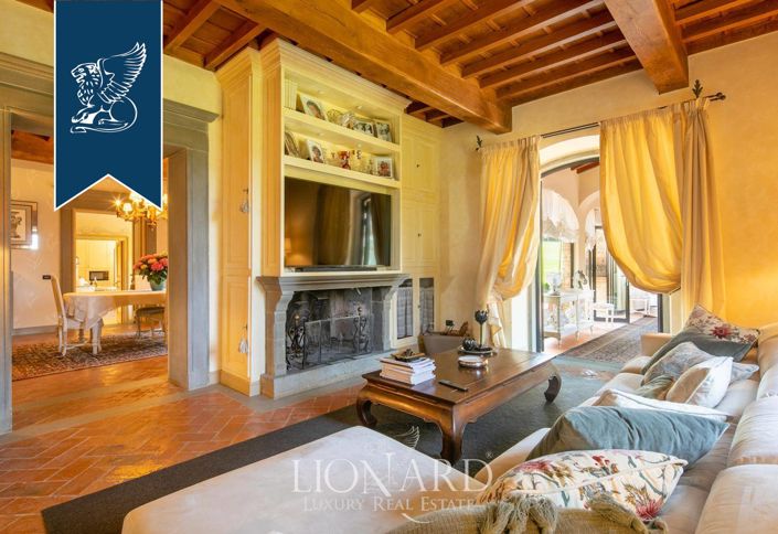 Image No.14-7 Bed Villa for sale