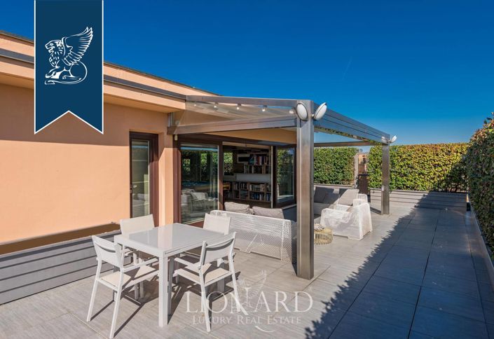 Image No.40-2 Bed Apartment for sale