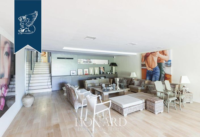 Image No.21-5 Bed Villa for sale