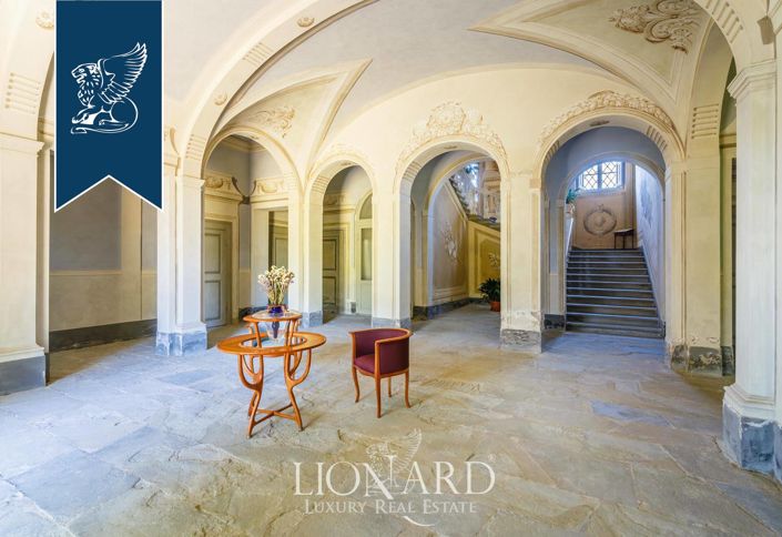 Image No.45-25 Bed Villa for sale