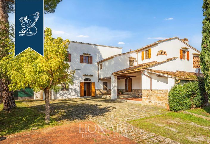 Image No.2-5 Bed Villa for sale