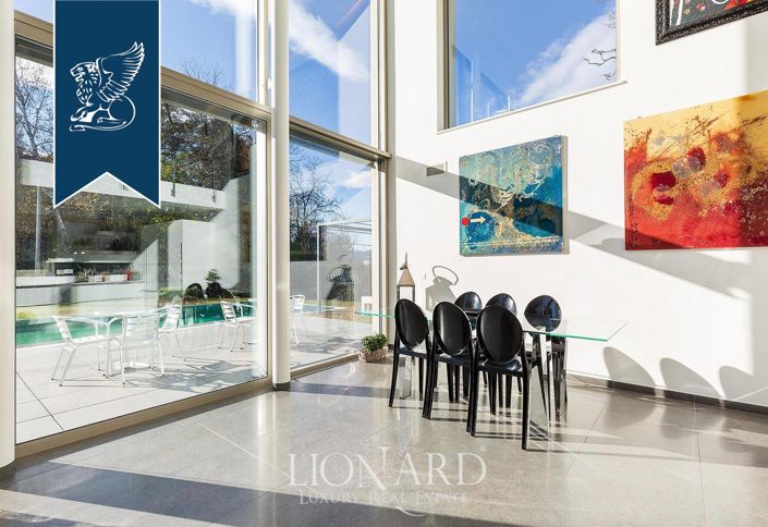 Image No.14-5 Bed Villa for sale