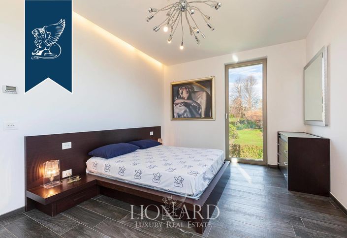 Image No.32-5 Bed Villa for sale