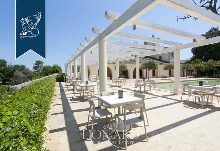 Image No.12-102 Bed Hotel for sale