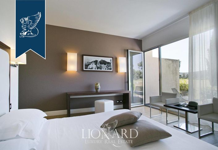 Image No.40-102 Bed Hotel for sale